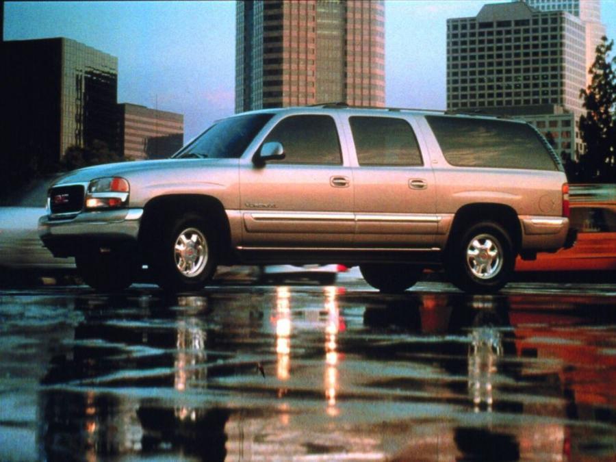  GMC Yukon XL 2000 года  (фото 5 из 10)